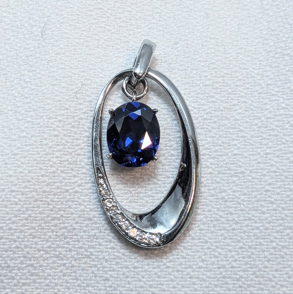 Iolite Silver Pendant - Picture 4 of 4